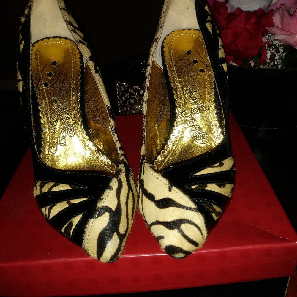 Naughty Monkey Pumps